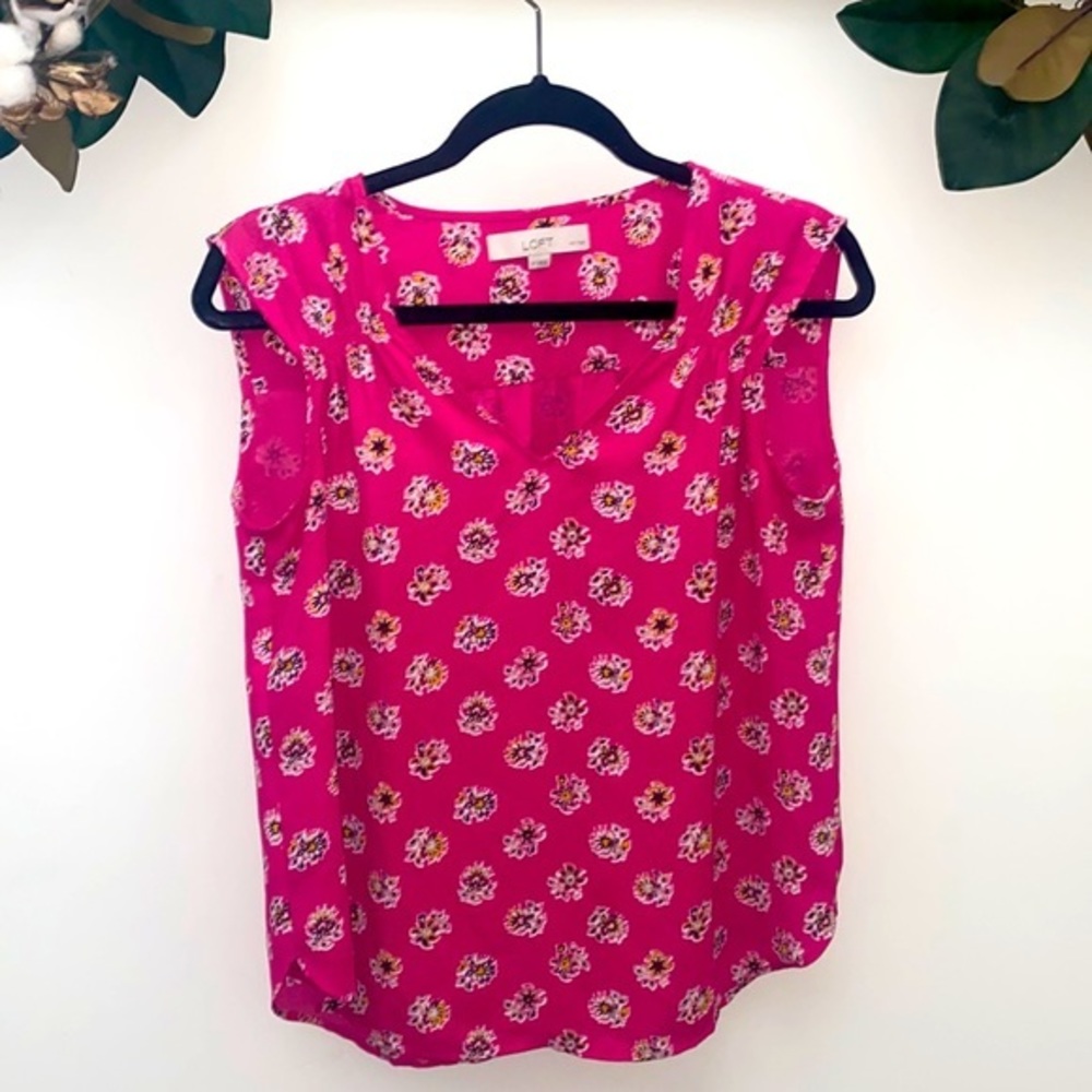 EUC Loft Petite Floral Sleeveless top